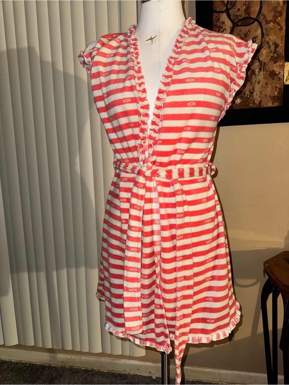 Betsy Johnson mini robe